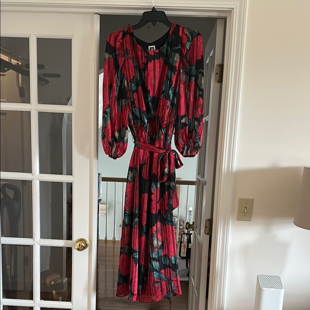 Anne Klein Floral Red and Green Women's Dress - Picture 1 of 1